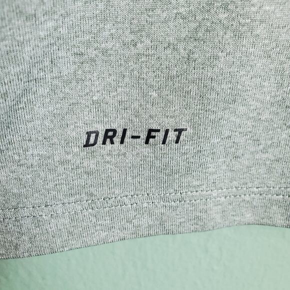 Nike Boy's Performance Dri-fit Gray Crew Neck Tee Size Large - Picture 5 of 7